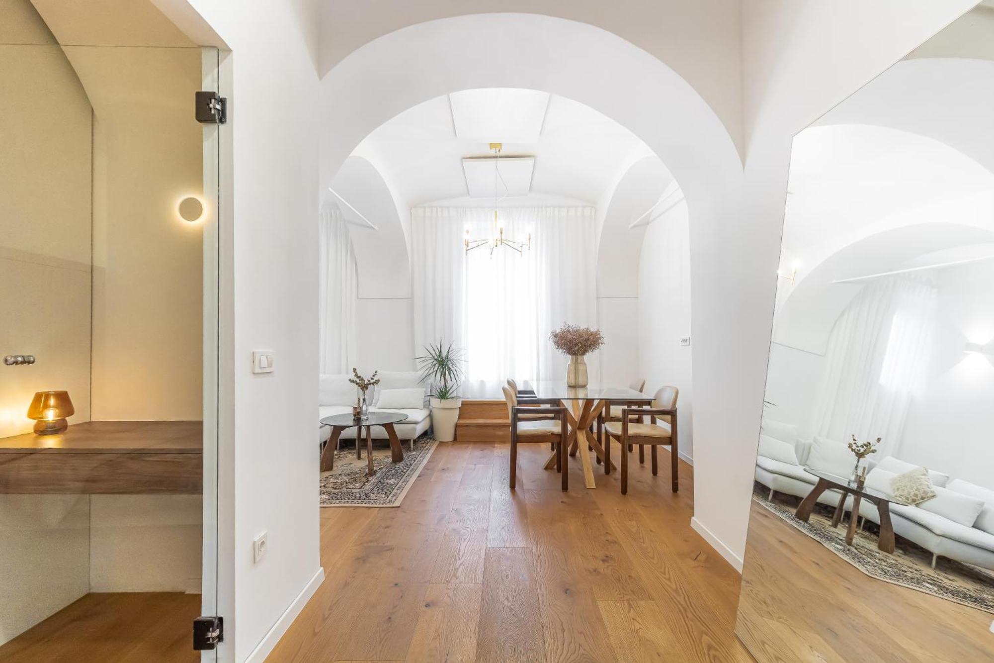 Apartment Mona Ljubljana Bagian luar foto