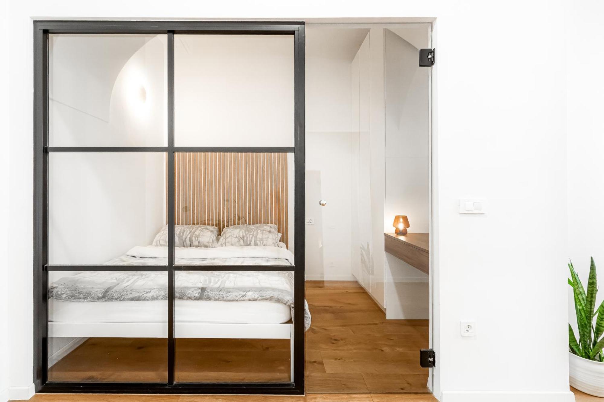 Apartment Mona Ljubljana Bagian luar foto